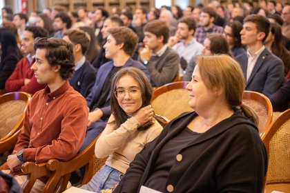 /media/images/_LJF1927.2e16d0ba.fill-420x280.jpg